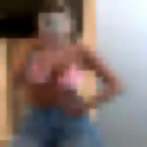 Jocelyne (22 ans) à Bernis cherche une rencontre rapidement