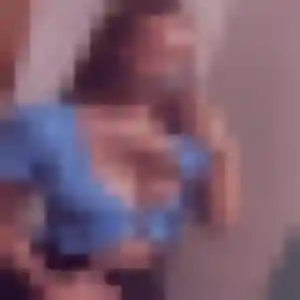Rejoins Barbara, 20 ans à Le Barcarès gratuitement