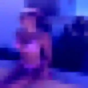 Janine, 23 ans, cherche un rencontre sexy à Pézilla-la-Rivière