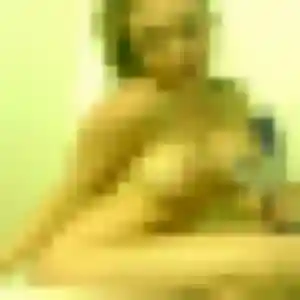 Photo sexy de Adelaide, 20 ans à Porte-de-Savoie - rencontre sans lendemain