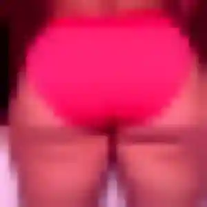 Rejoins Khadija, 27 ans à Pouillon en privé