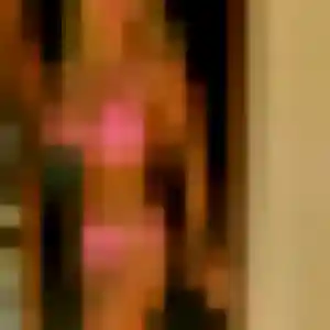 Rejoins Alicia, 34 ans à Saint-Julien-les-Rosiers en privé