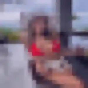 Roxane, 35 ans, en ligne à Saint-Martin-de-Seignanx pour une rencontre coquine