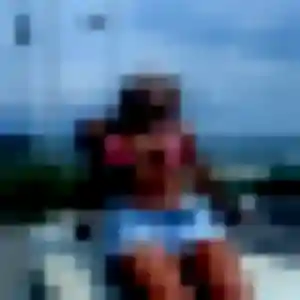 Giulia, femme de 19 ans propose rencontre sexy à Saint-Martin-en-Haut