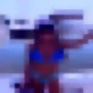 Yvonne de Valleiry, 33 ans - rencontre sexy en toute liberté