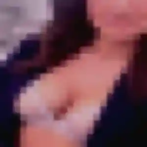 rencontre sexy à Vauvert : profil de Oriane, 19 ans - accès libre